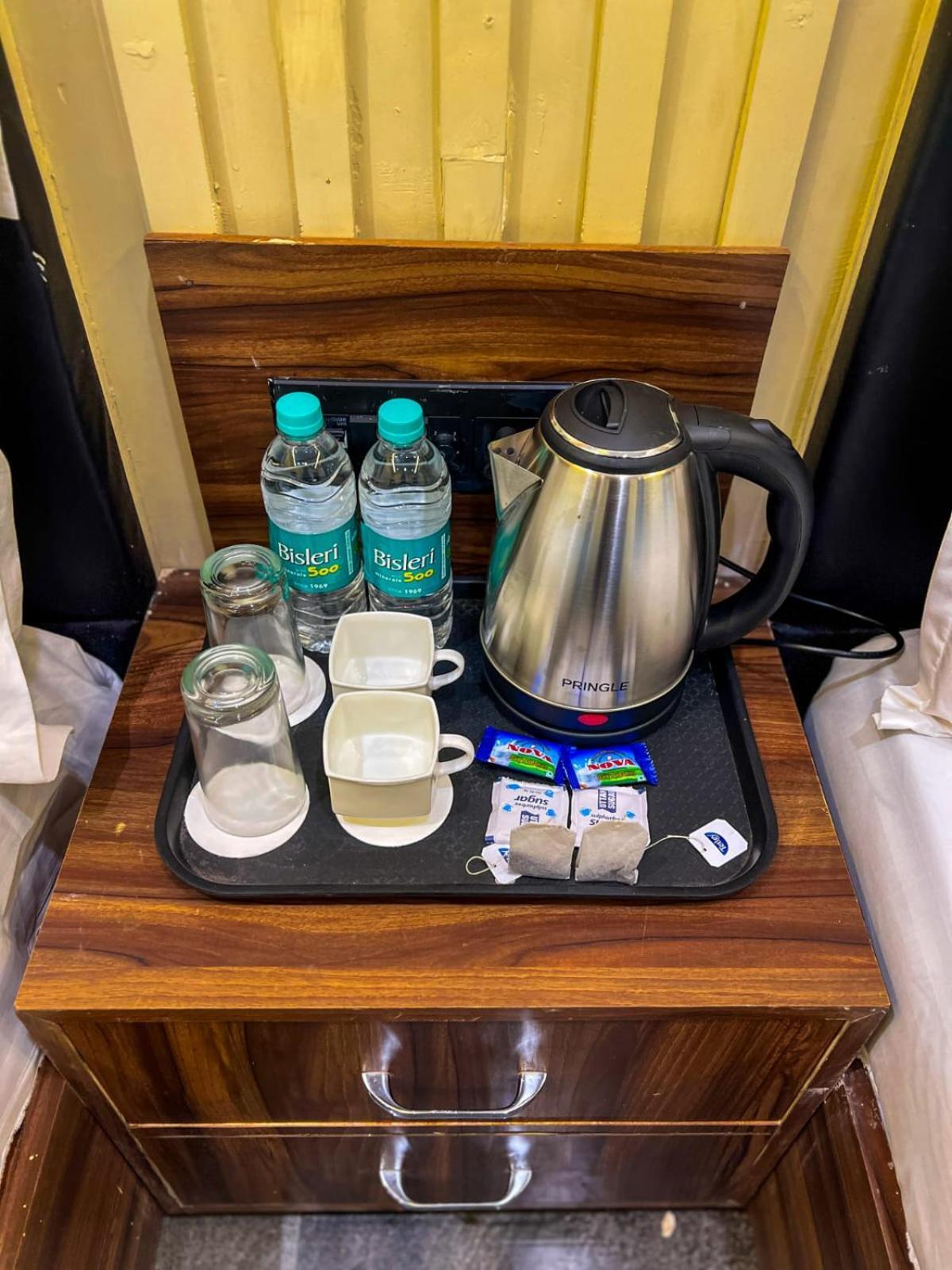 Gsm Hotel Vrindávan Kültér fotó
